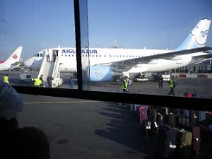 2114 notre avion sur le tarmac de la senia. Dommage je n'ai pas pu mettre toute les photos 